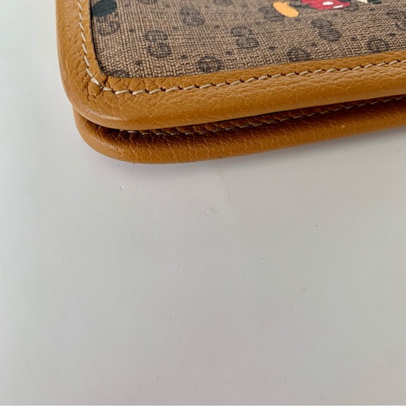 Gucci x Disney Mickey Mouse Bag - Picture 7 of 16